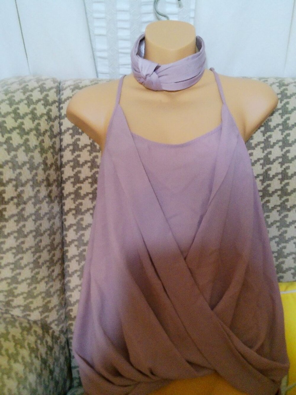 DL TOP AND HEADBAND SIZE LARGE GREAT CONDITION